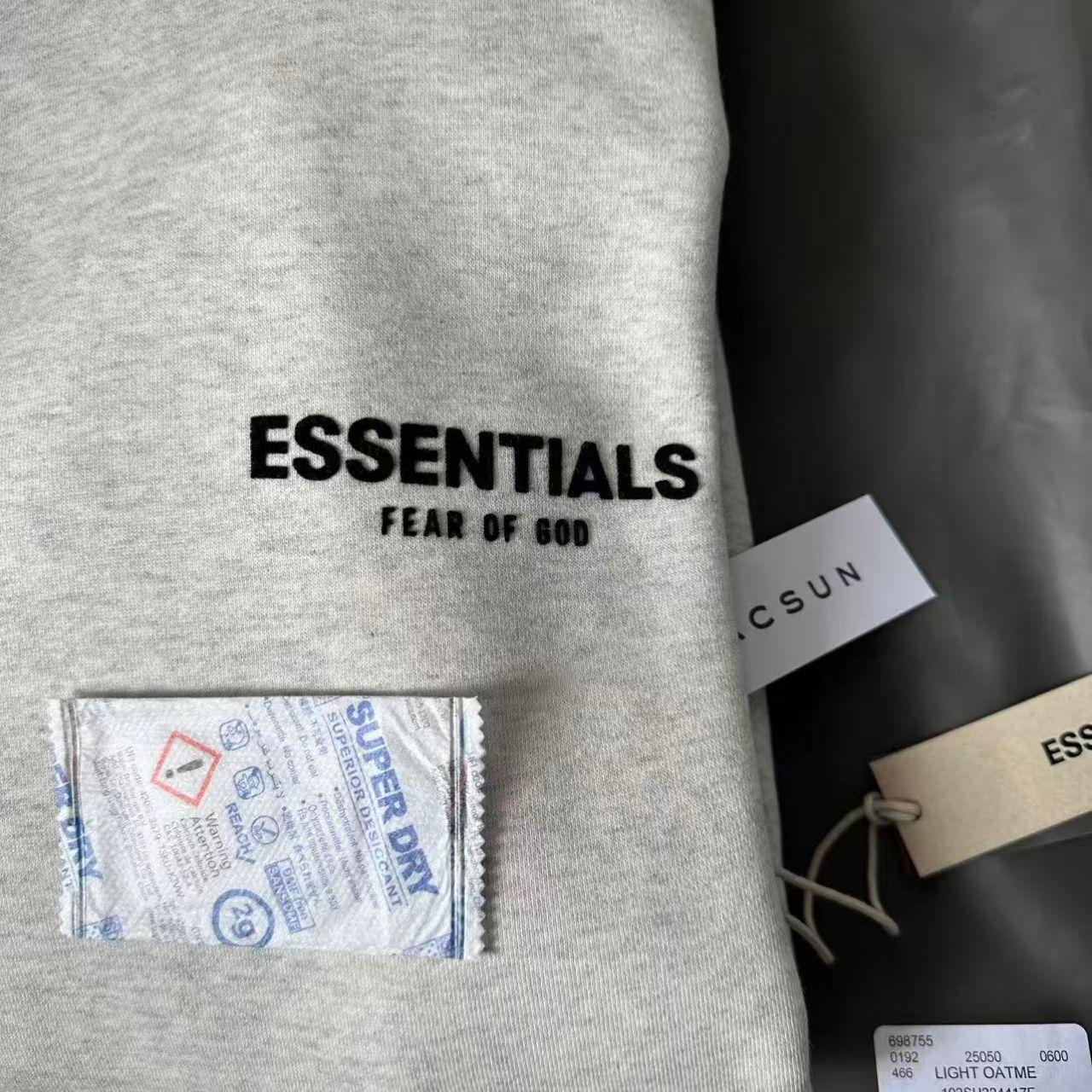 ESSENTIALS HOODIE (white oatmeal)